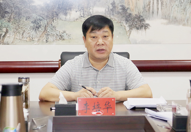 县委副书记,县长李培华讲话